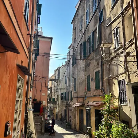 Centro Storico - Palazzo Manara - West * 圣雷默